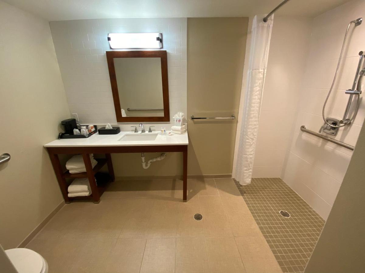 Comfort Suites Midland West Zewnętrze zdjęcie