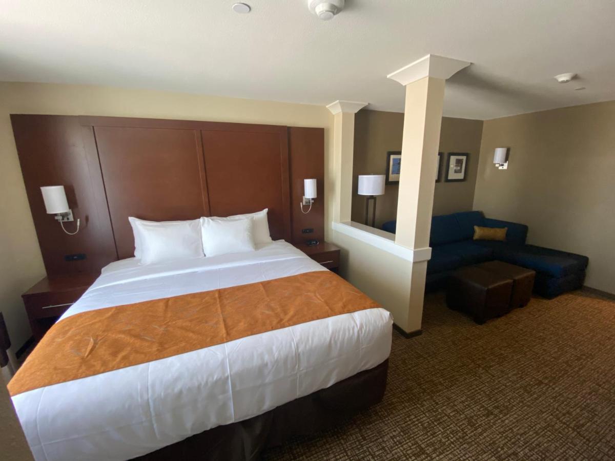 Comfort Suites Midland West Zewnętrze zdjęcie
