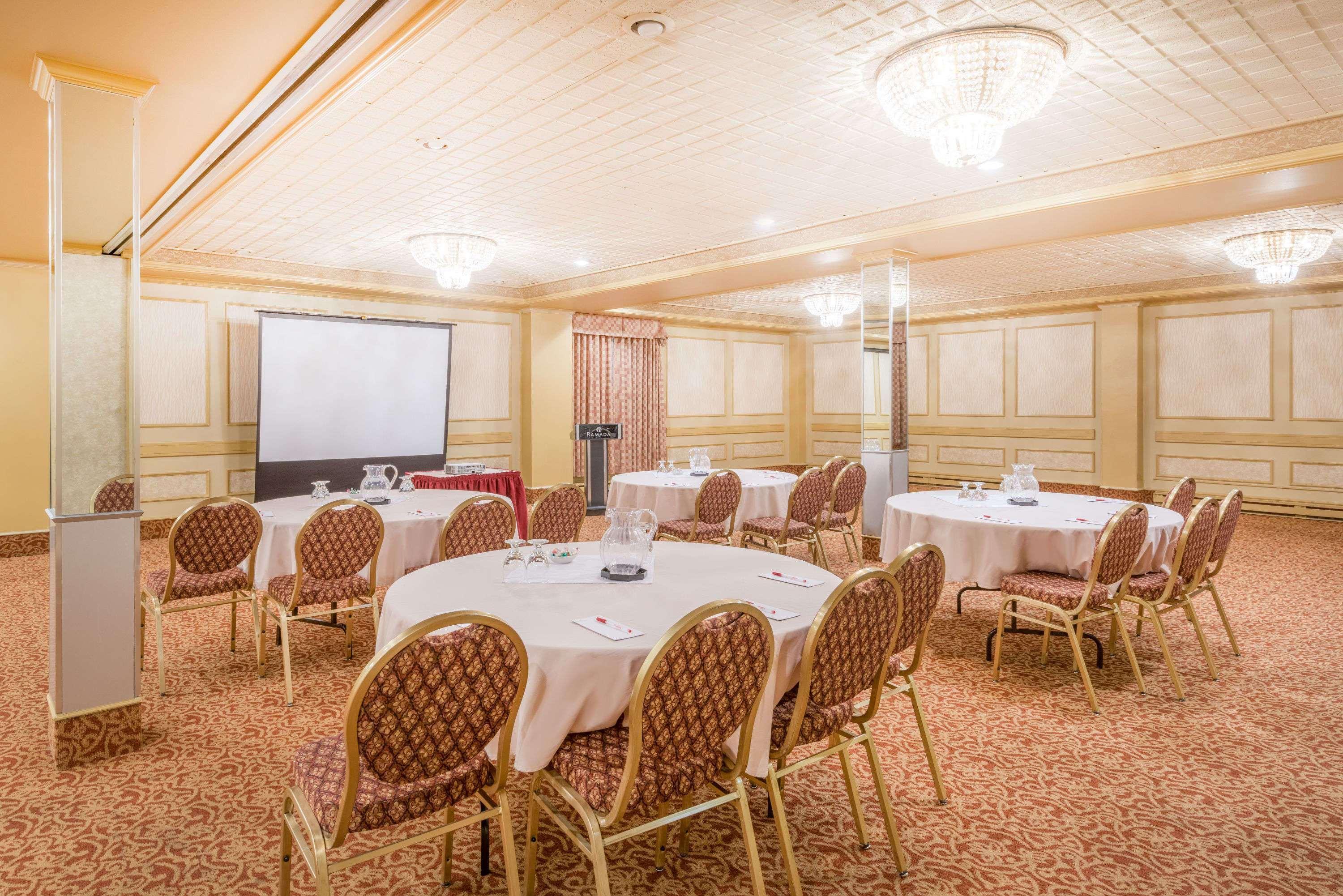 Comfort Suites Midland West Zewnętrze zdjęcie